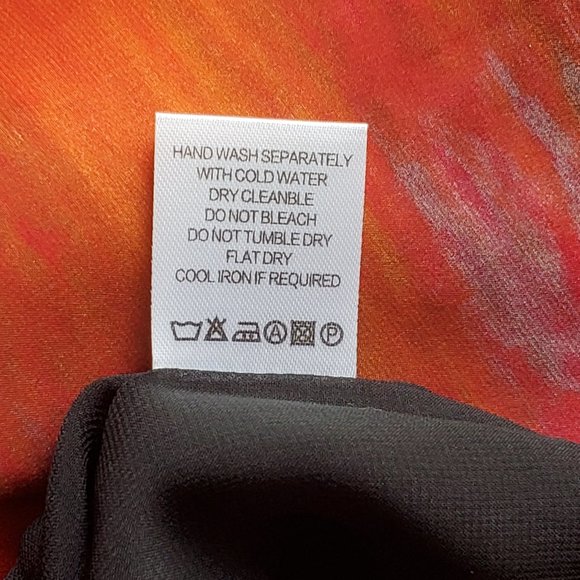 Rain Soaked Street Cheongsam/Qipao Style Dress - Picture 13 of 14